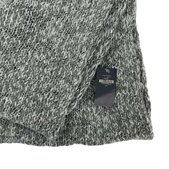Hollister Infinity Scarf Gray Silver Metallic Threading Throughout Chunky Knit - Picture 4 of 6